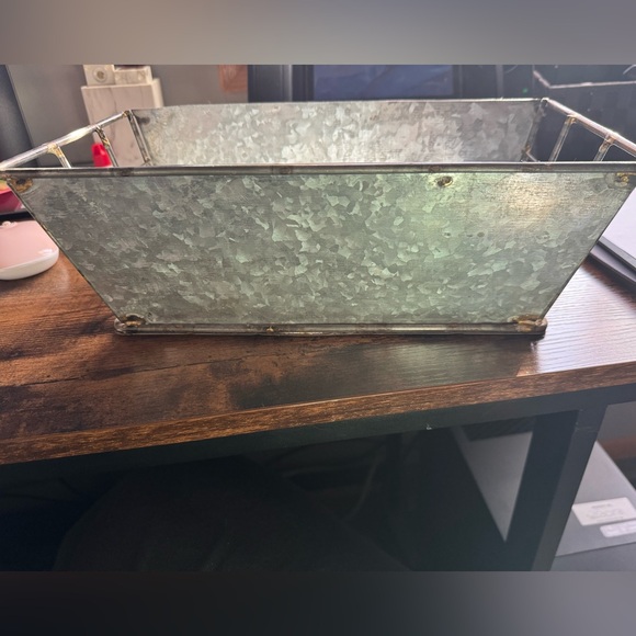 Metal Basket - Picture 1 of 3